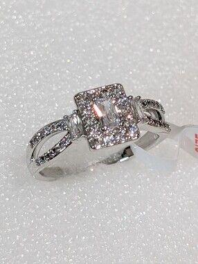 NWT Bomb Party Beautiful Emerald Cut CZ Crystal Halo Style Rhodium Size 10 Ring
